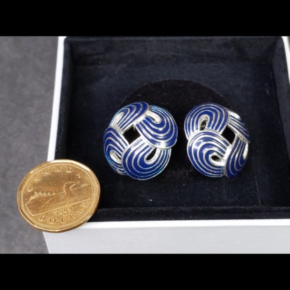 👯♀️Host Pick⚡️Vintage Vendome Silver Tone-Blue Earrings - Picture 2 of 4